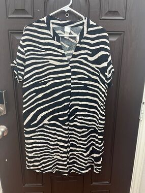 H&M Black and cream Zebra-Stripe V-Neck Midi Dress
